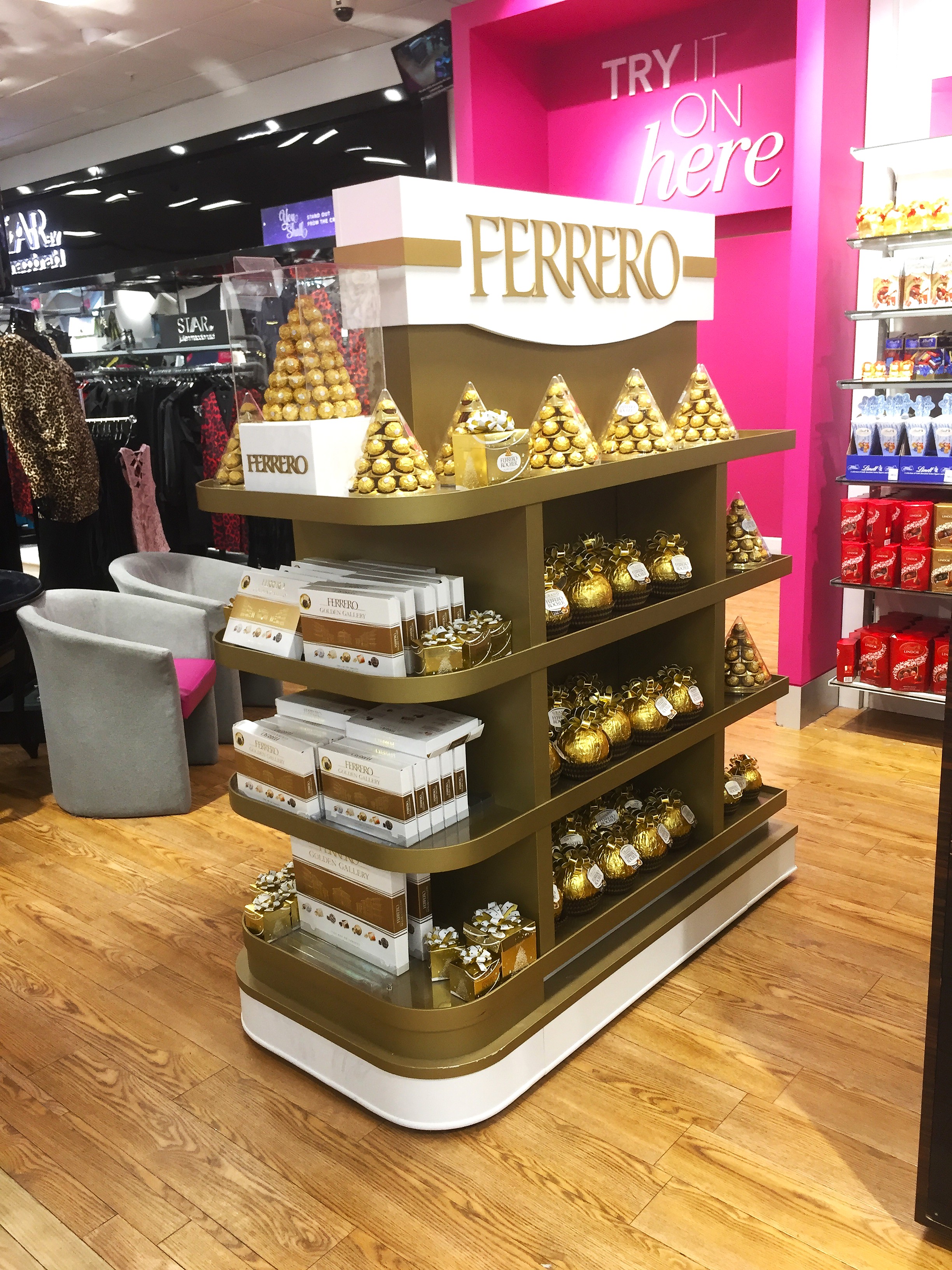 Ferrero Praline Debenhams unit activation by Three Point